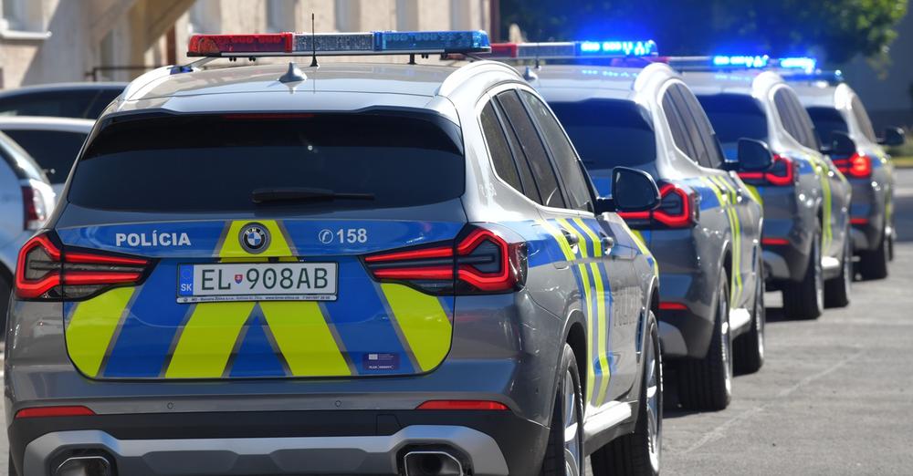 BMW KIA policia Polícia dostala nové autá BMW a Kia kategórie SUV 4×4 plug-in hybrid