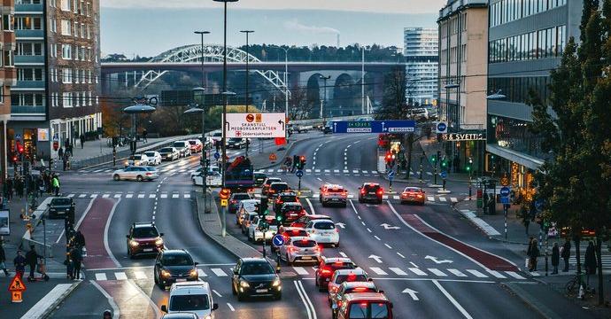 Stockholm Ďalšia metropola zavádza zákaz vjazdu spaľovákov do centra