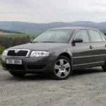 Skoda Superb 2004 TEST (2004) Škoda Superb 1.8 T Comfort - Zrodený pre vládu