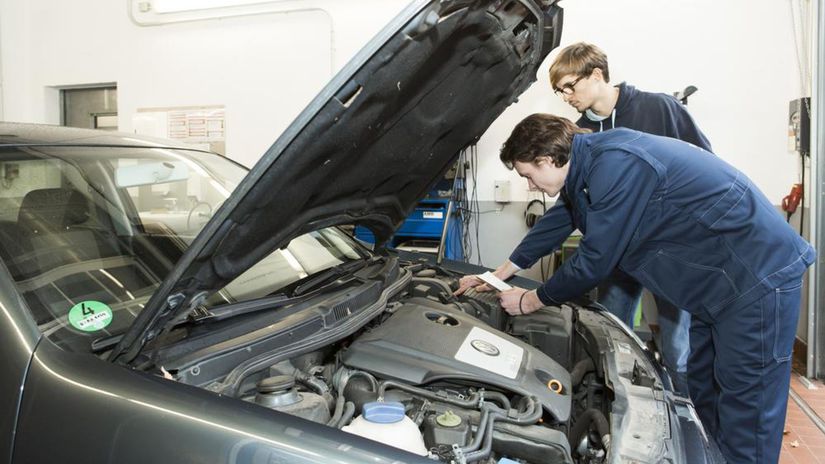 tuv kontrola vozidiel 04 clanokW TÜV Report: Ktoré SUV sú spoľahlivé a od ktorých treba dať ruky preč?