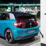 vw id 3 and id 4 charging clanokW Nemecká vláda zrušila dotácie na elektromobily. Výrobcovia ich zaplatia z vlastného vrecka