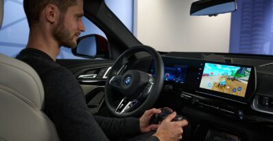 BMW CES 2024 1 V BMW sa budete môcť hrať hry, parkovať s diaľkovým ovládaním a rozprávať sa s AI