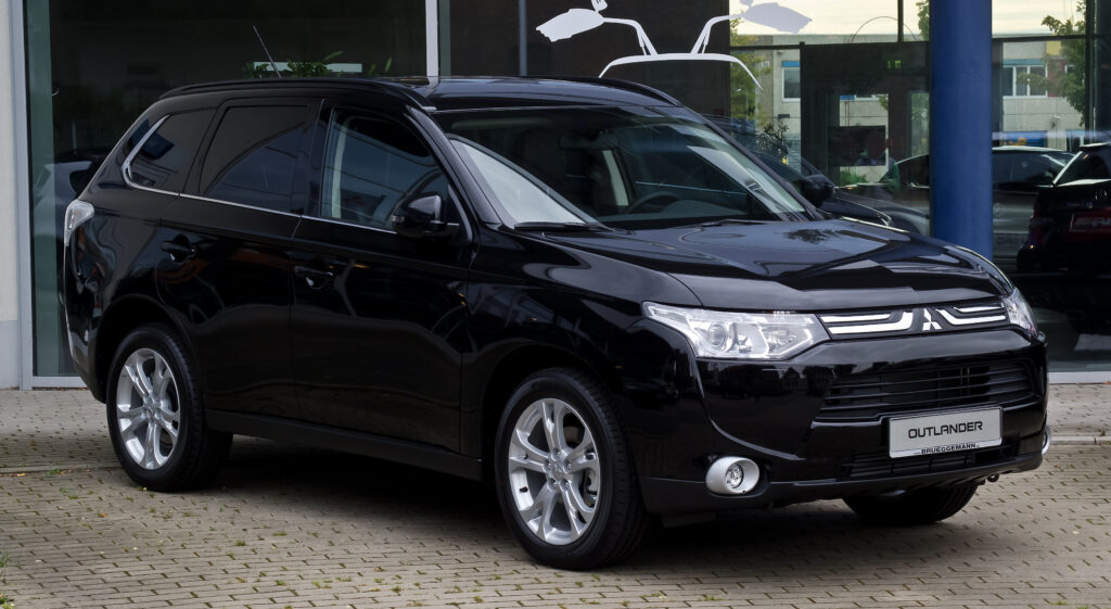 mitsubishi outlander 7 miestne3 Mitsubishi Outlander 7 miestne