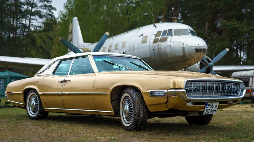 ford thunderbird 1968 clanokW Vďačíme histórii: Vývoj stredového brzdového svetla