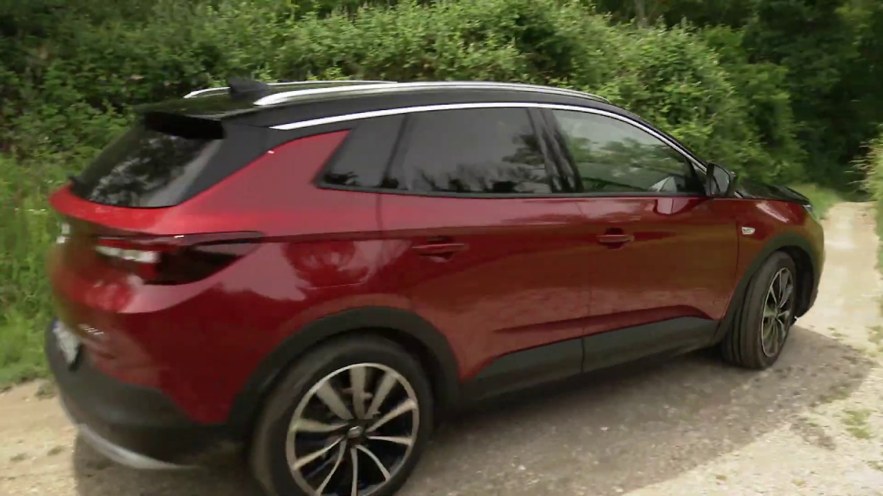 5fe9d6e8a443782a1fe36043bd153e3a Videotest, recenzia, test: OPEL GRANDLAND X PHEV 4x4