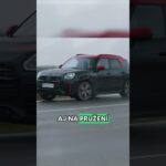 550b54c5bb3ba90b3ed28db47faf5839 Videotest: Mini Countryman už je MAXI, ale nie až tak MAXI aby zvládol 21 palcové disky. #topspeedsk