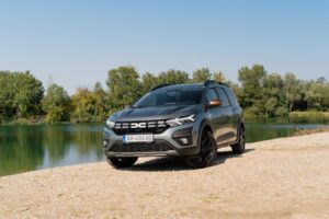 Dacia Jogger Hybrid 1 Test najlacnejšieho 7-sedadlového hybridu: Nafta nie je vždy výhodná