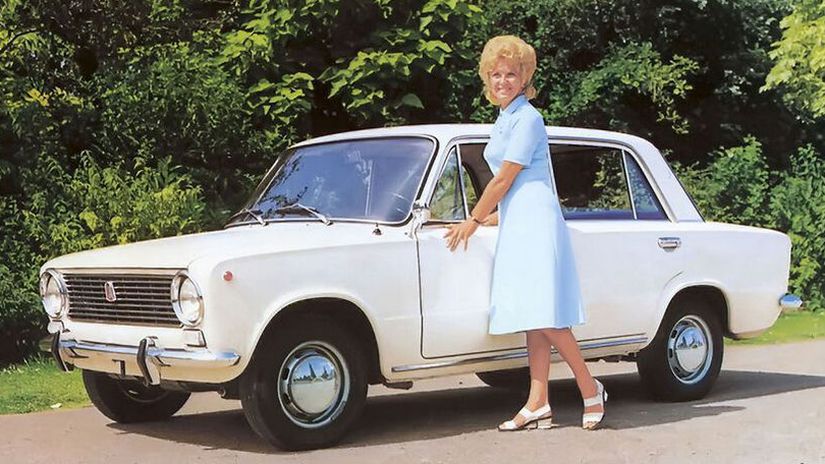 lada 2101 clanokW Nostalgický kvíz: Ako dobre poznáte socialistické automobilky a ich legendárne modely?