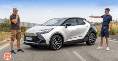 d3205ac4e6a8e3ba6fea4c381e4864cc Videotest, recenzia, test: TOYOTA C-HR GR SPORT je evolúcia správnym smerom - volant.tv test