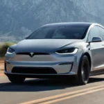 9164445 Tesla čelí konkurencii: Odbyt klesol po viac ako 10 rokoch