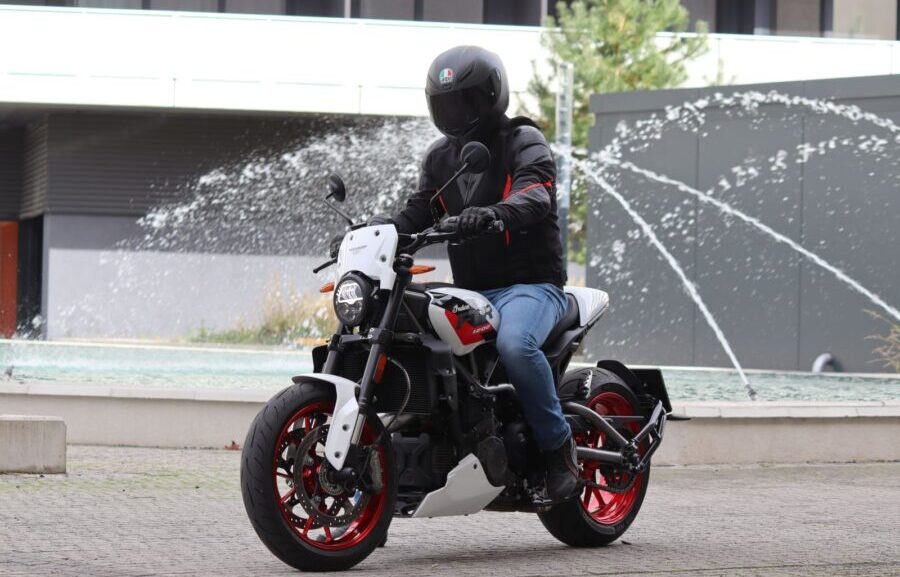 2024 Indian FTR 1200 AM056 Indian FTR Sport – krása pre fajnšmekrov